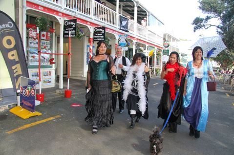 New Zealand Women in Costume